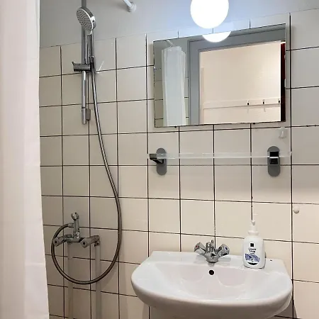 In Glostrup, Hovedvejen 70, 2 * Glostrup