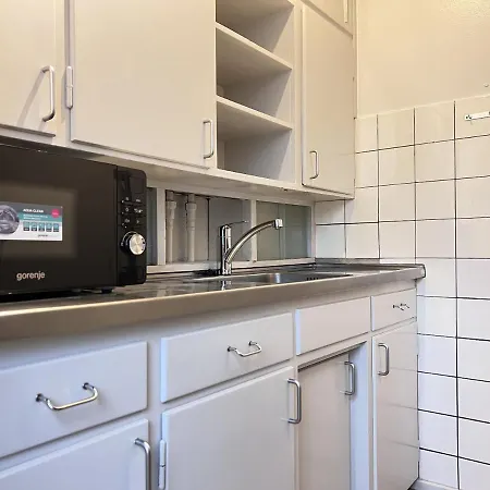 In Glostrup, Hovedvejen 70, 2 * Glostrup